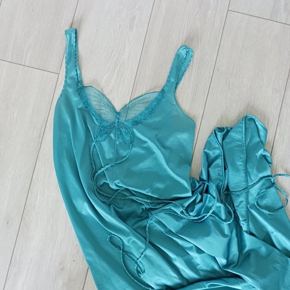 Turquoise Vintage Undercover Wear Butterfly Nightgown - Picture 9 of 9